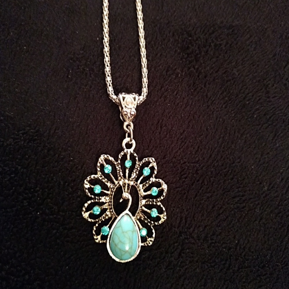NEW - Necklace -  Peacock - turquoise color